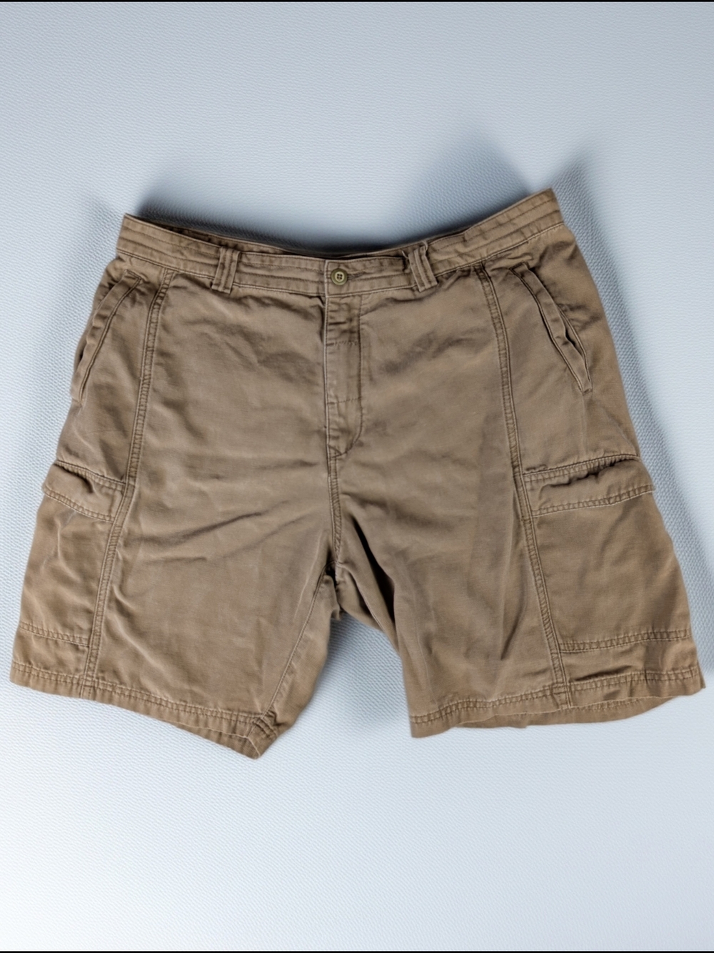 Tommy Bahama Relax Cargo Shorts Men's 38 Brown Button Pockets Canvas 9"